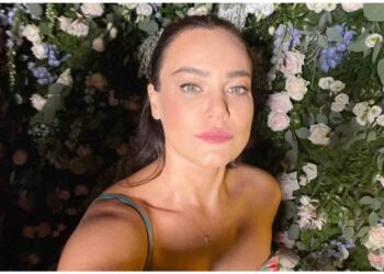 romina carrisi e la foto privata del compagno e del figlio