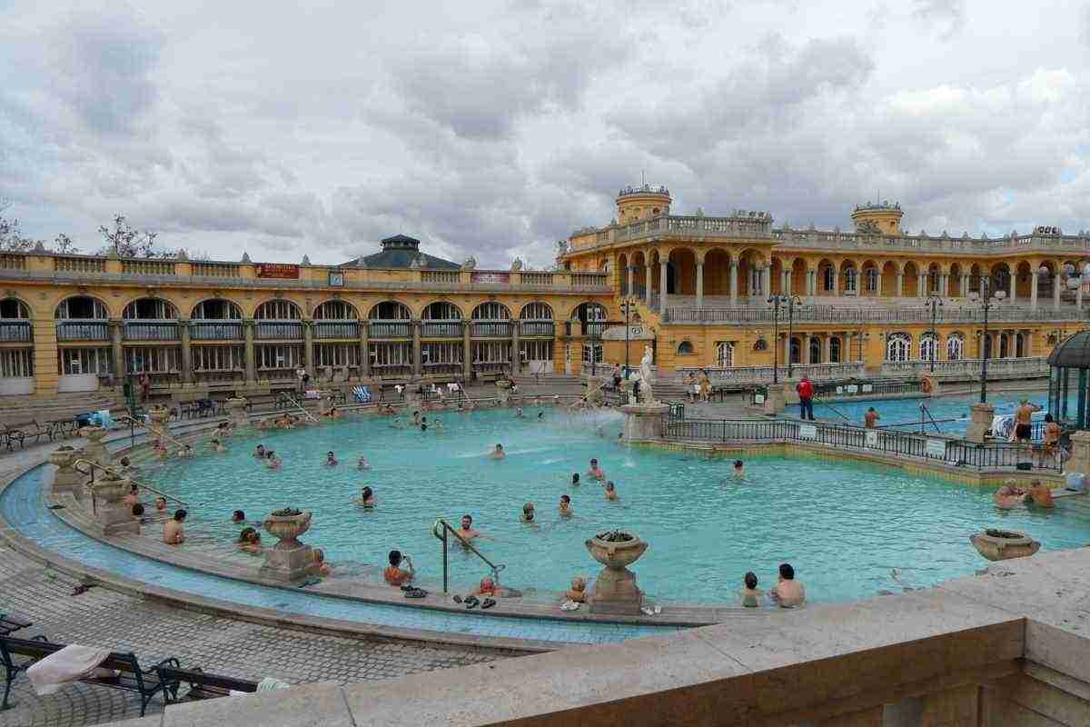 Sembra l'Islanda ma è il cuore dell'Italia: in autunno puoi ammirare geyser