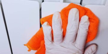 Termosifoni, non immagini quanto è semplice farli tornare bianchi e lucidi