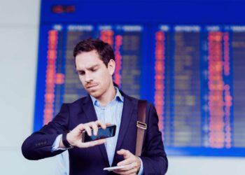 Volo in ritardo, come chiedere i 600 euro di rimborso