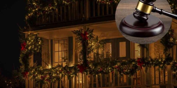 Addobbi natalizi, legge