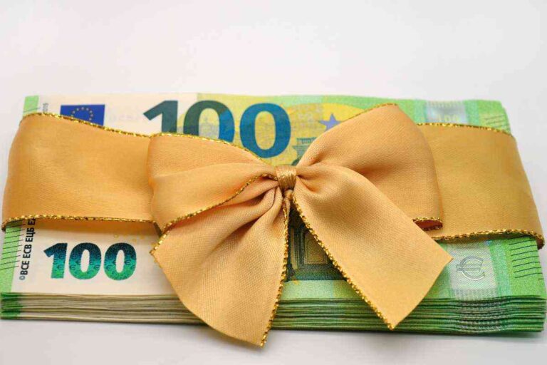 2.000 euro d'affitto