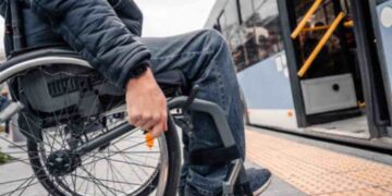 Mezzi pubblici e persone con disabilità, nuove regole in arrivo