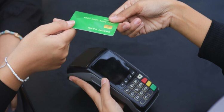 rischio pagare carta credito