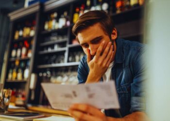 La banca può bloccarti il conto se fai questo errore