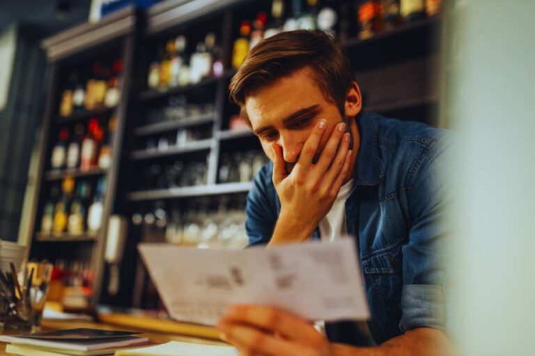 La banca può bloccarti il conto se fai questo errore