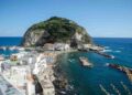 quest'isola sta vicino Roma ed è bellissima anche in inverno: ischia