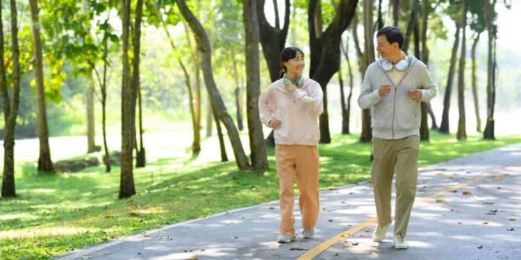 come funziona il japanese walking per dimagrire senza sforzo