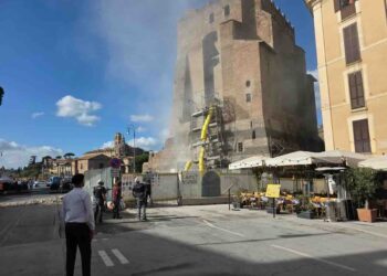 roma crollo improvviso