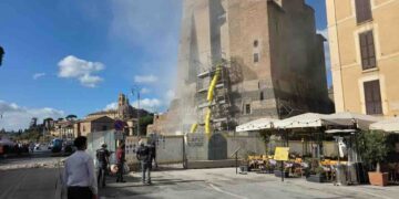 roma crollo improvviso