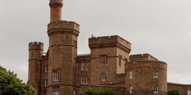 castello da fiaba in valle d'aosta
