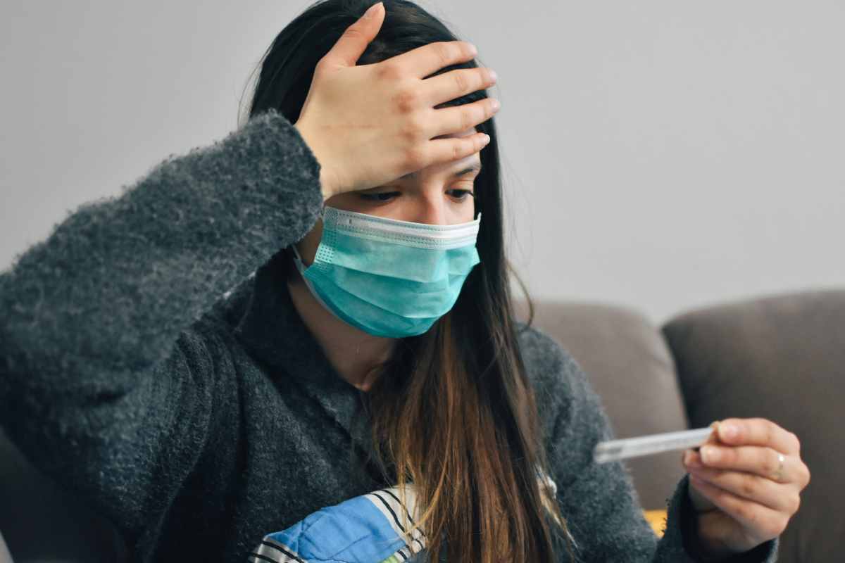 Covid-19, occhio a questo sintomo a dicembre, i dettagli