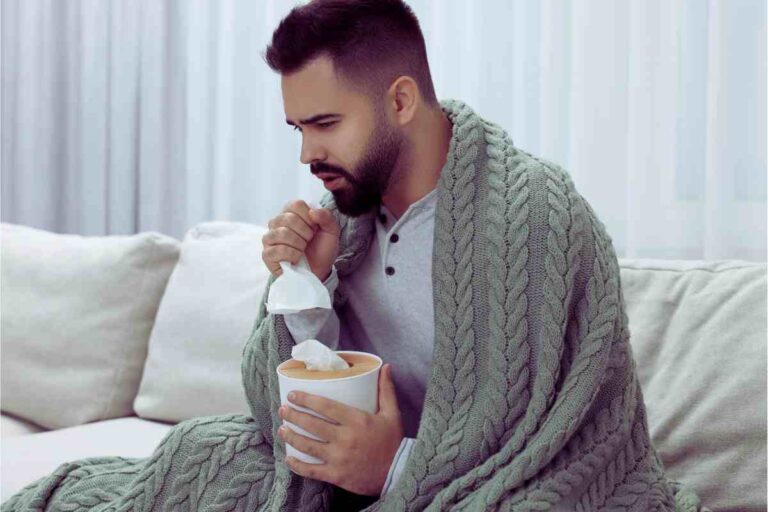 Influenza, se hai questi sintomi chiama il tuo medico