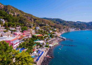 spiaggia moronti a ischia