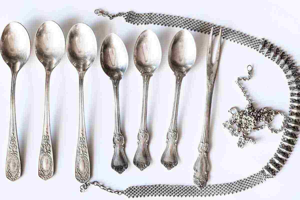 Non crederai come tornano a brillare i tuoi oggetti in argento con questi rimedi naturali, tutti i dettagli