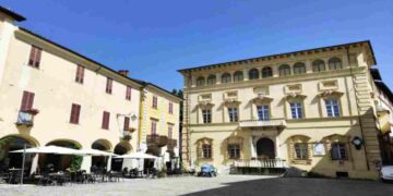 Questo antico quartiere medievale, situato nel cuore del Piemonte, si distingue per la sua perfetta fusione tra storia, natura e panorami mozzafiato