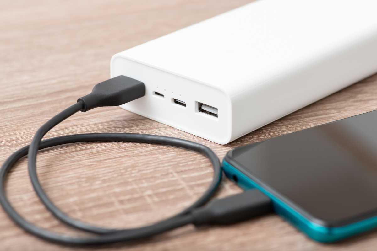 divieto power bank aereo