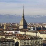 Tra queste numerose parlate, alcune si distinguono per la loro eleganza fonetica e lessicale, tracciando un profilo di raffinatezza e sobrietà.