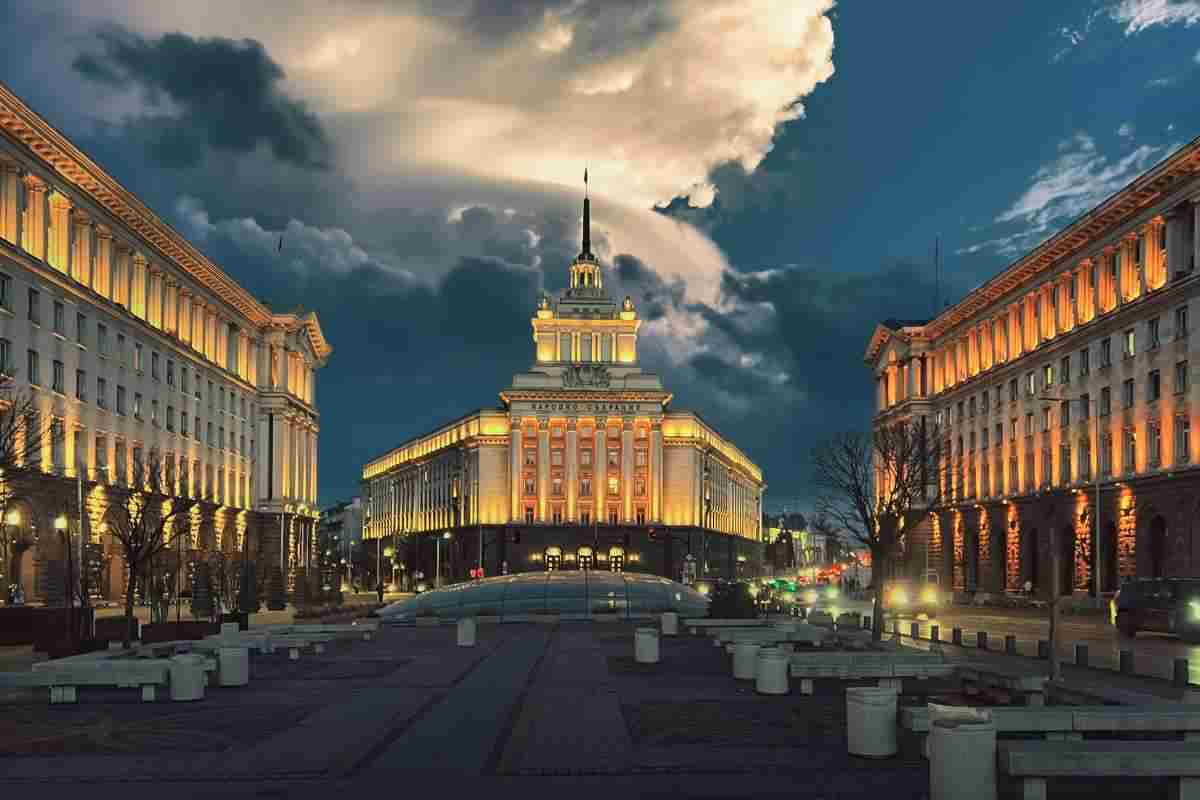 Zero turismo d'assalto, paesaggi incontaminati e tradizioni millenarie., i dettagli