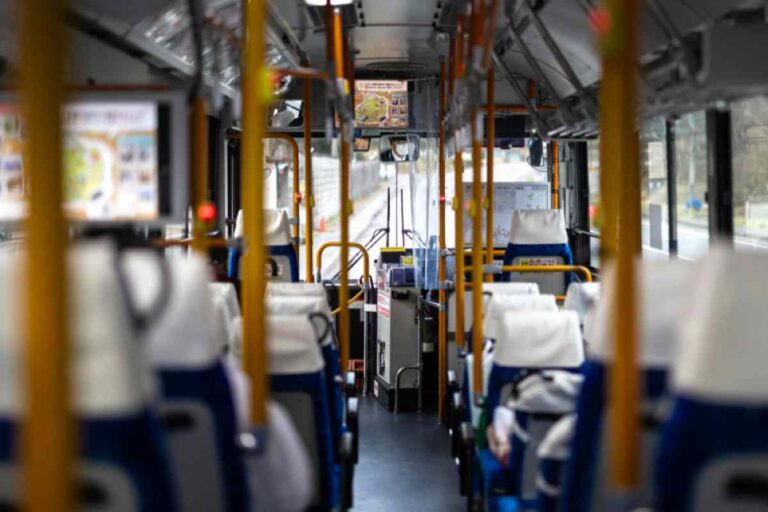 Bus