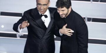 Carlo Conti, che ha guidato il festival per numerosi anni, ha ufficialmente passato il testimone a Stefano De Martino