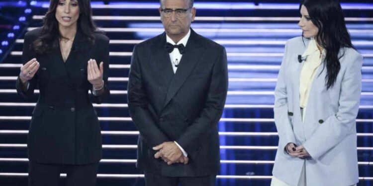 Giorgia Cardinaletti, affiancata da Carlo Conti e Laura Pausini, ha lanciato un appello forte e chiaro contro la guerra