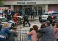 Strage in una scuola media in Turchia: morti e paura tra gli studenti