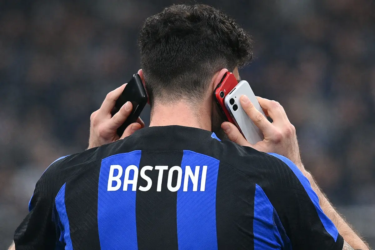 Bastoni potrebbe lasciare l'Inter, idea Calafiori dell'Arsenal per sostituirlo