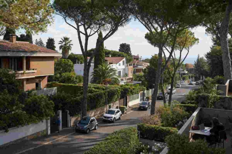 Casal Palocco, perché il “quartiere giardino” è tra le zone più convenienti di Roma dove comprare casa nel 2026
