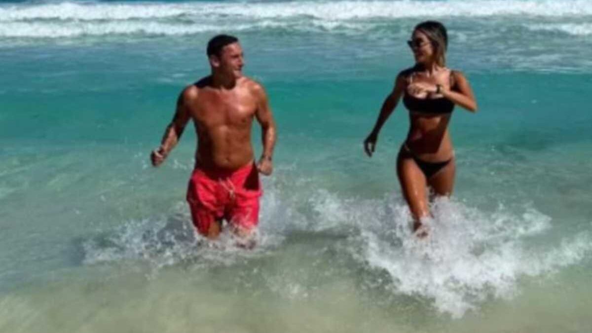 Totti noemi mare sabaudia Dailybest.it (Credits Instagram)