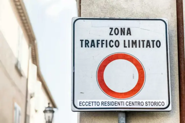 Orario estivo zona a traffico limitato Roma