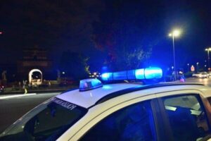 Posto di blocco per evitare le corse notturne a Ponte Milvio