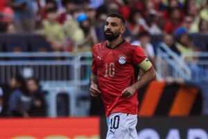 Mohamed Salah (nella foto) è un calciatore egiziano, attaccante del Liverpool e della nazionale egiziana, di cui è capitano