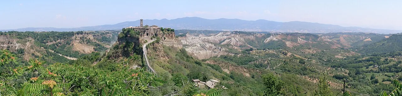Civita di Bagnoregio e Bolsena capitale italiana dell'arte contemporanea 2028 (2)